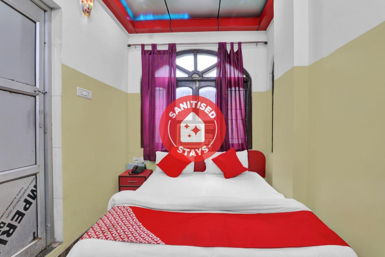Oyo 82407 K Shree Guest House فاراناسي المظهر الخارجي الصورة