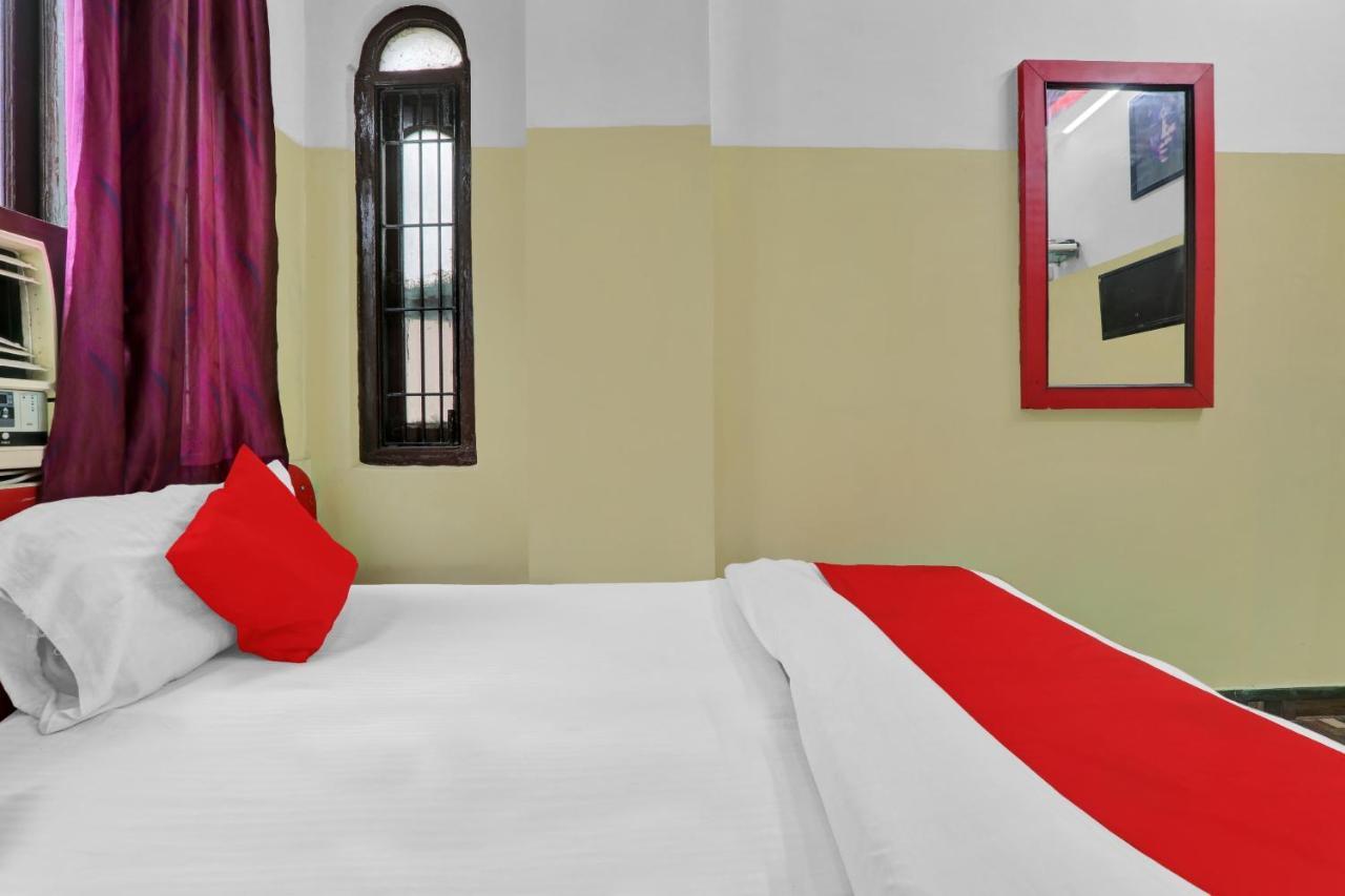 Oyo 82407 K Shree Guest House فاراناسي المظهر الخارجي الصورة